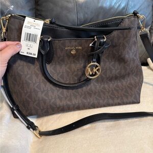 Michael Kors purse/Crossbody